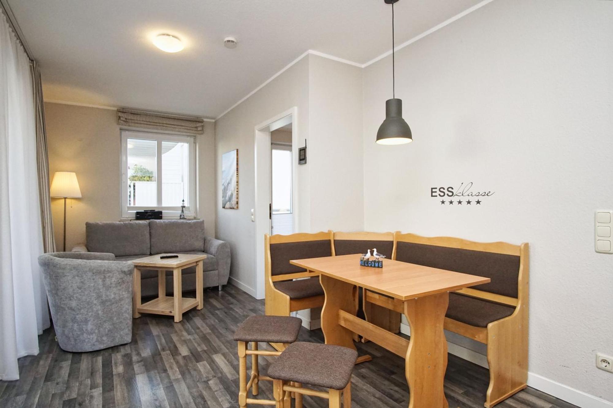 Zentrale Fewo Mit Balkon, Gratis Nutzung Vom Ahoi Erlebnisbad Und Sauna In Sellin - Villa Buskam Fewo 27 เกอเรน ภายนอก รูปภาพ