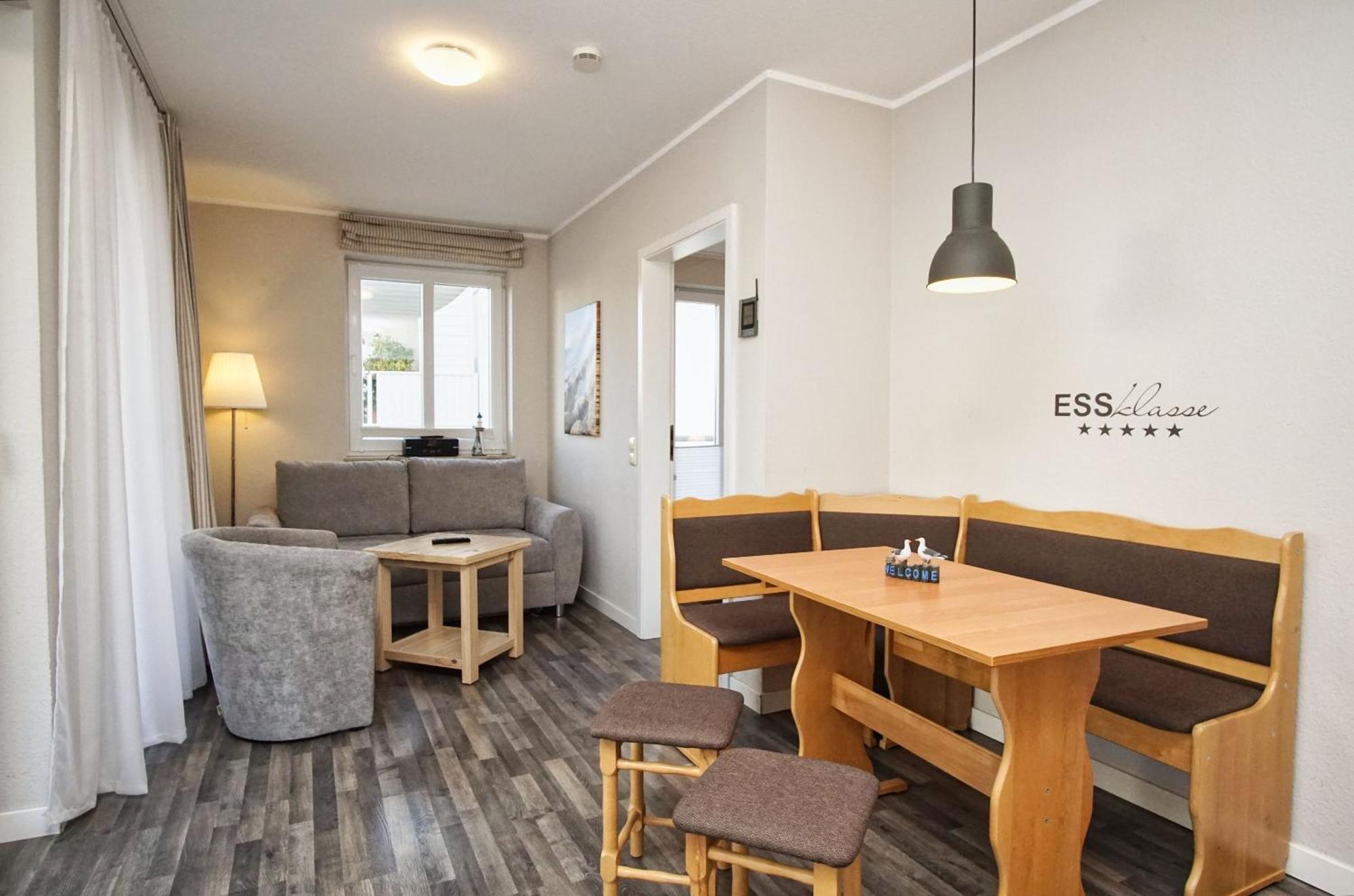 Zentrale Fewo Mit Balkon, Gratis Nutzung Vom Ahoi Erlebnisbad Und Sauna In Sellin - Villa Buskam Fewo 27 เกอเรน ภายนอก รูปภาพ