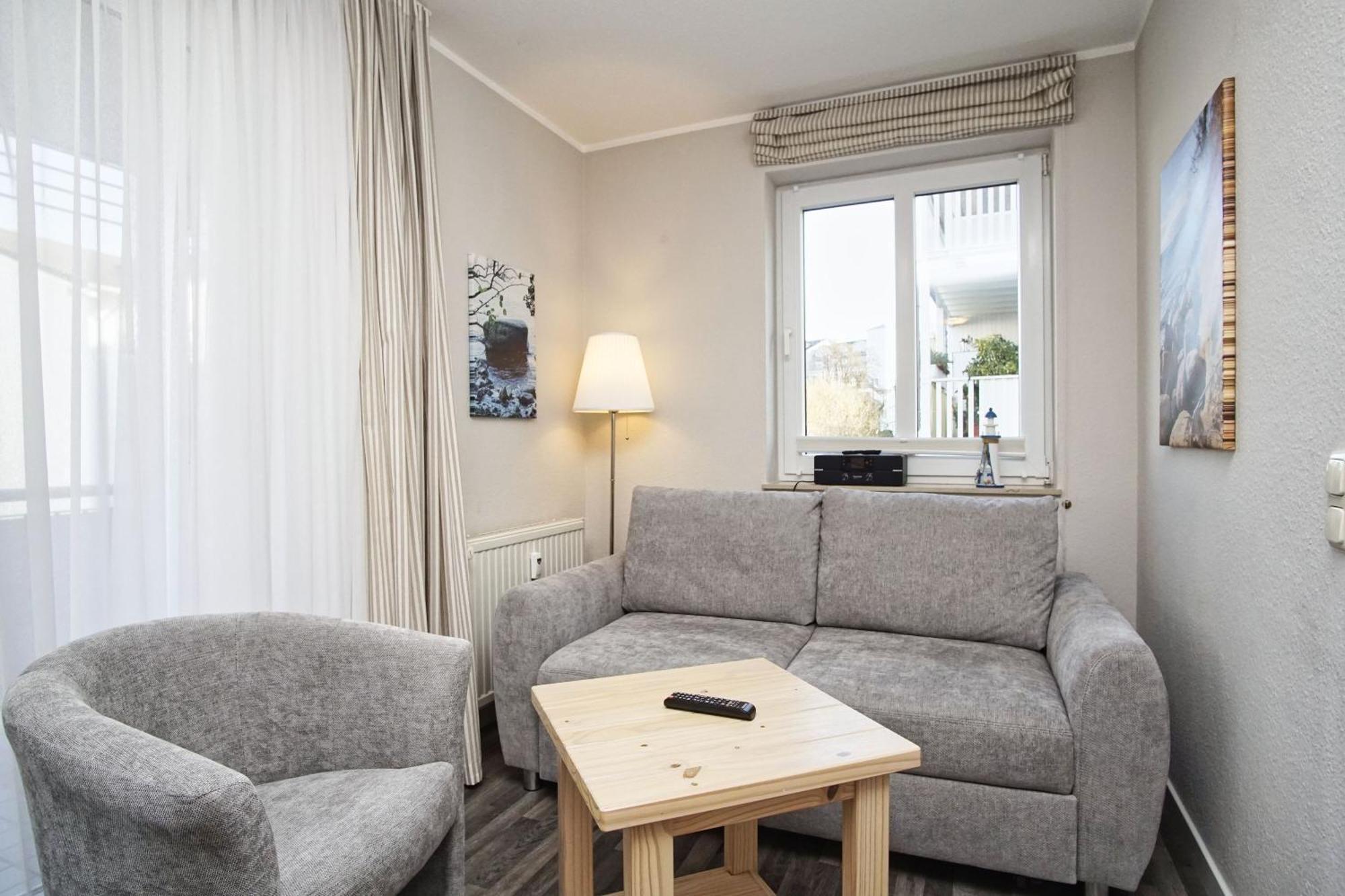 Zentrale Fewo Mit Balkon, Gratis Nutzung Vom Ahoi Erlebnisbad Und Sauna In Sellin - Villa Buskam Fewo 27 เกอเรน ภายนอก รูปภาพ