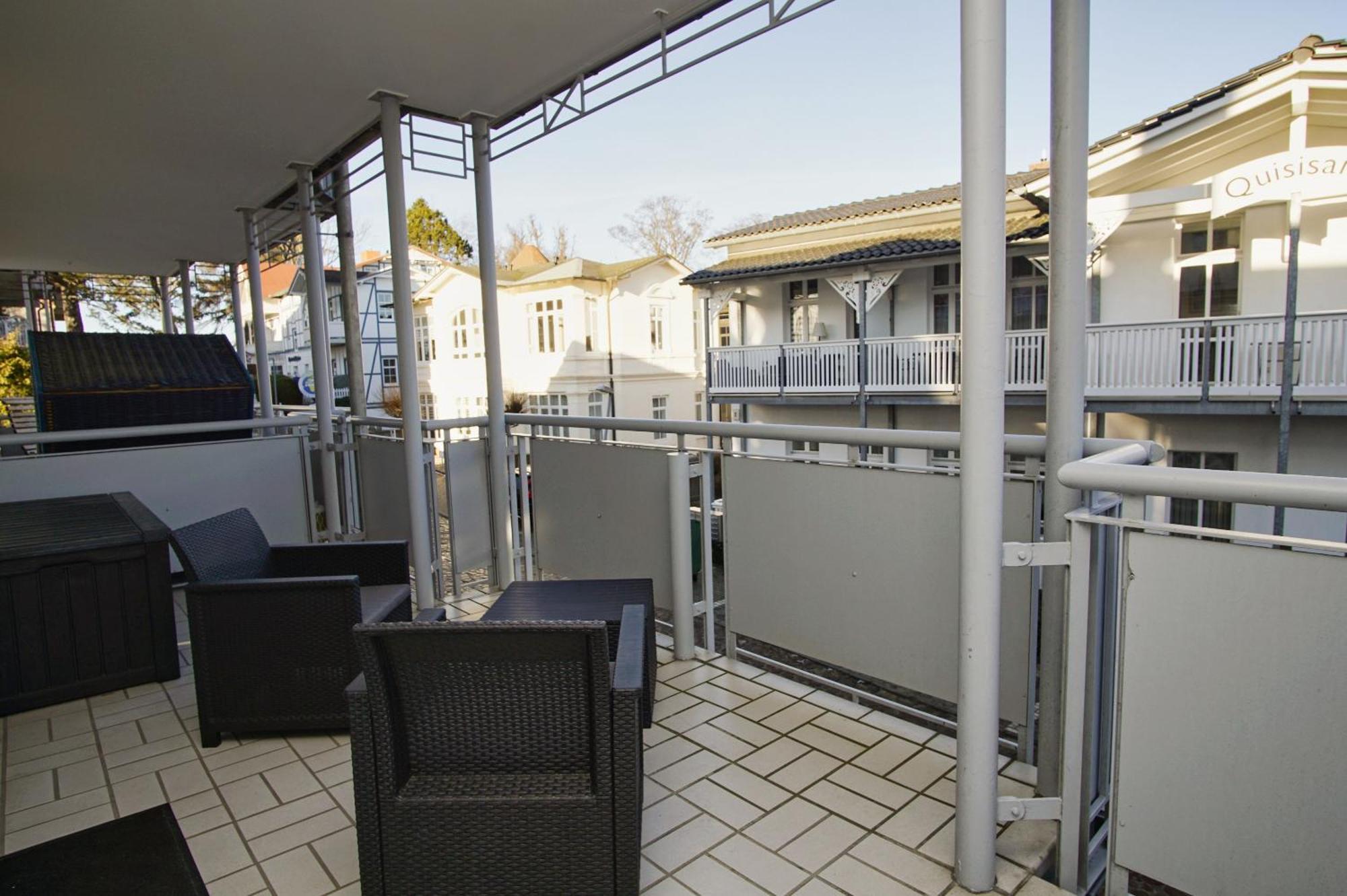 Zentrale Fewo Mit Balkon, Gratis Nutzung Vom Ahoi Erlebnisbad Und Sauna In Sellin - Villa Buskam Fewo 27 เกอเรน ภายนอก รูปภาพ